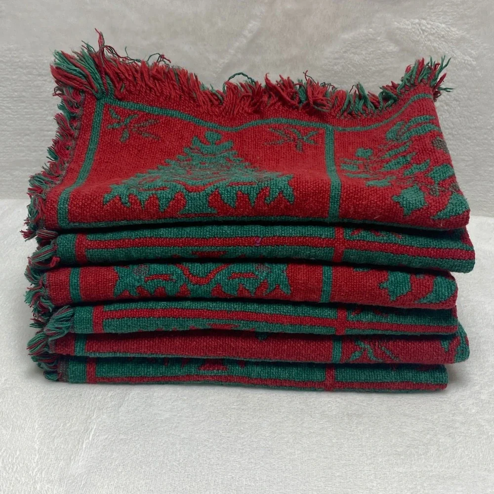Set of 6 Red Green Tapestry Christmas‎ Placemats Fringed Edges Reversible